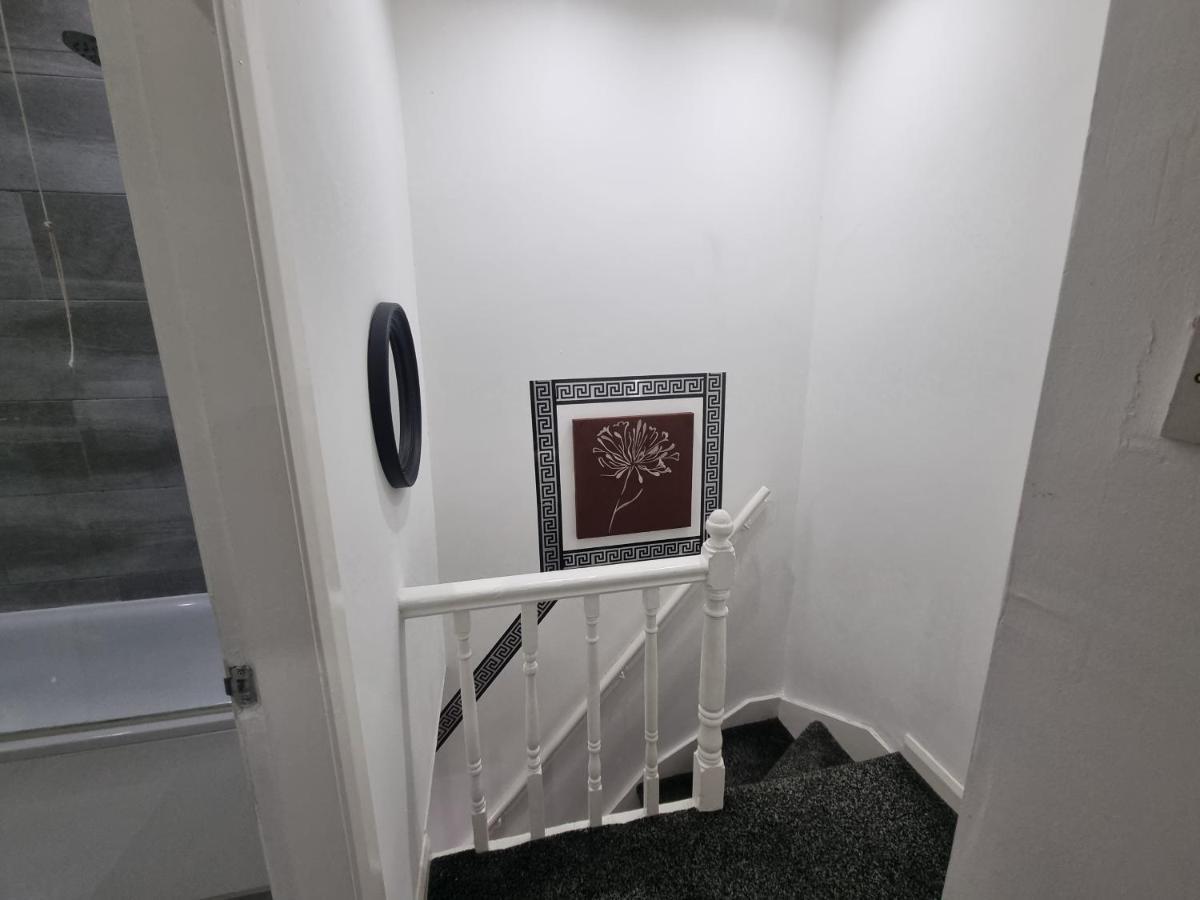 לידס *A!S* Setup For Your Most Amazing Relaxed Stay + Free Parking + Free Fast Wifi * מראה חיצוני תמונה